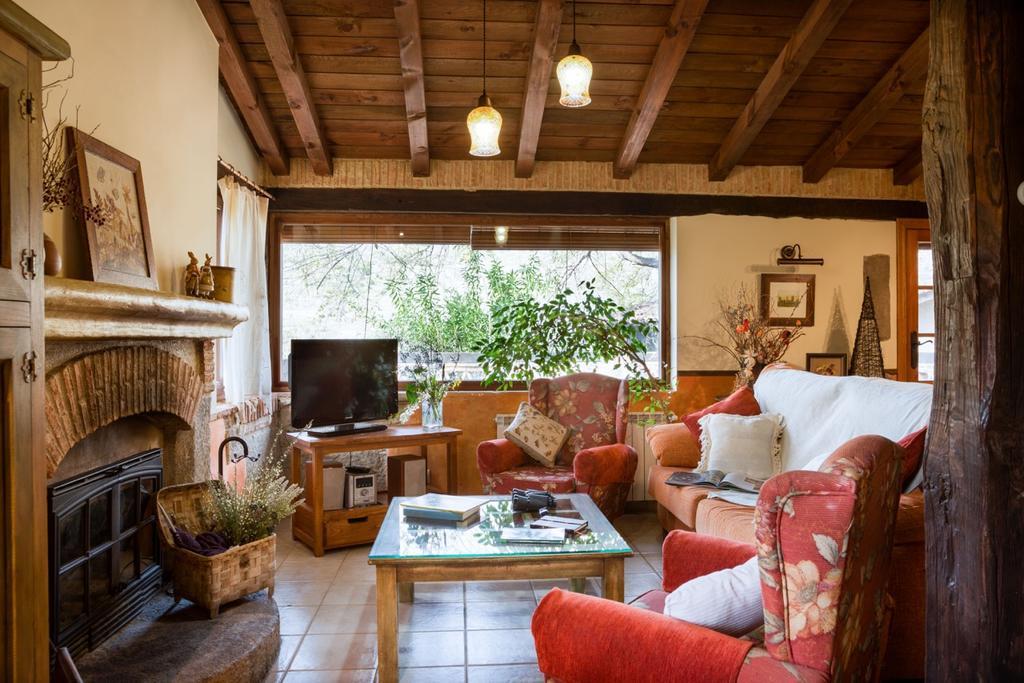 נבאקונסחו Casa Rural La Casa Del Bosque מראה חיצוני תמונה